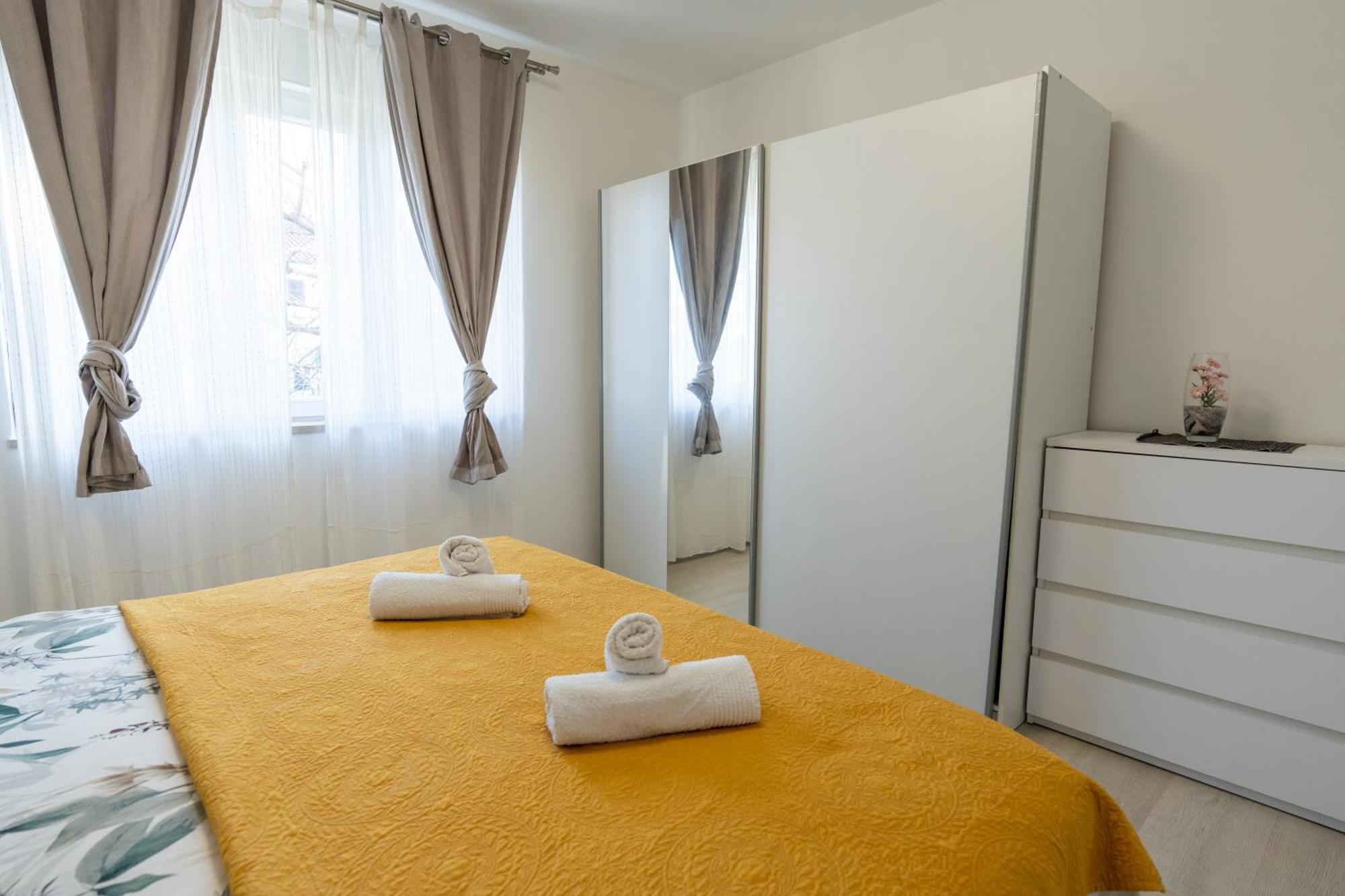 Two-Bedroom Apartment Rea In Rovinj Luaran gambar